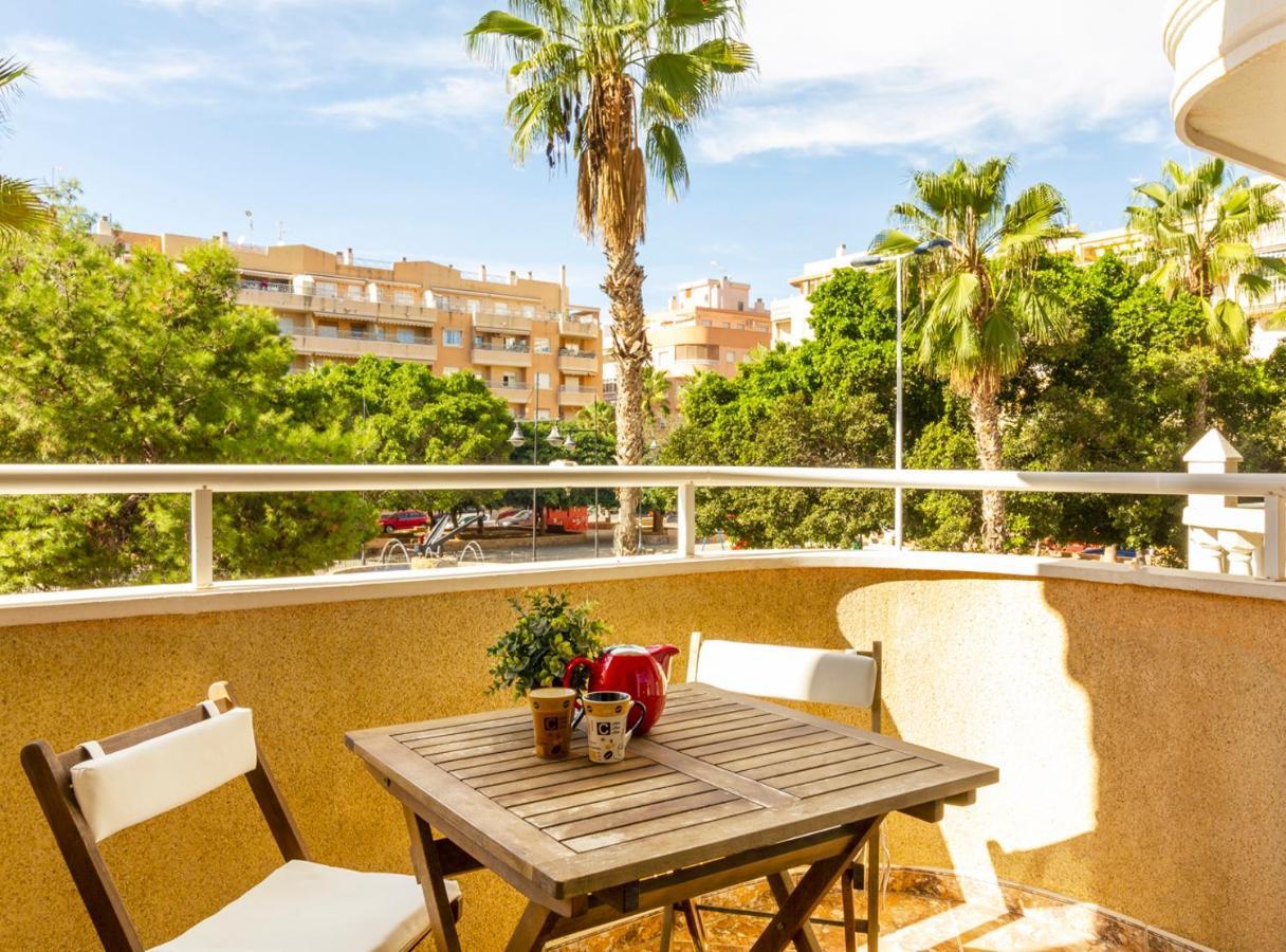 Apartamento Pink Sweet Home Torrevieja Esterno foto